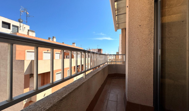 Resale - Apartment / flat - Torrevieja - Playa de los Locos