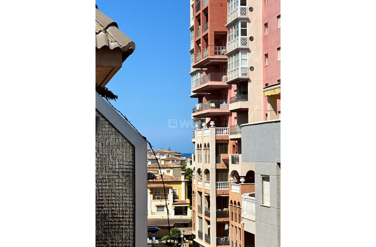 Resale - Apartment / flat - Torrevieja - Playa de los Locos