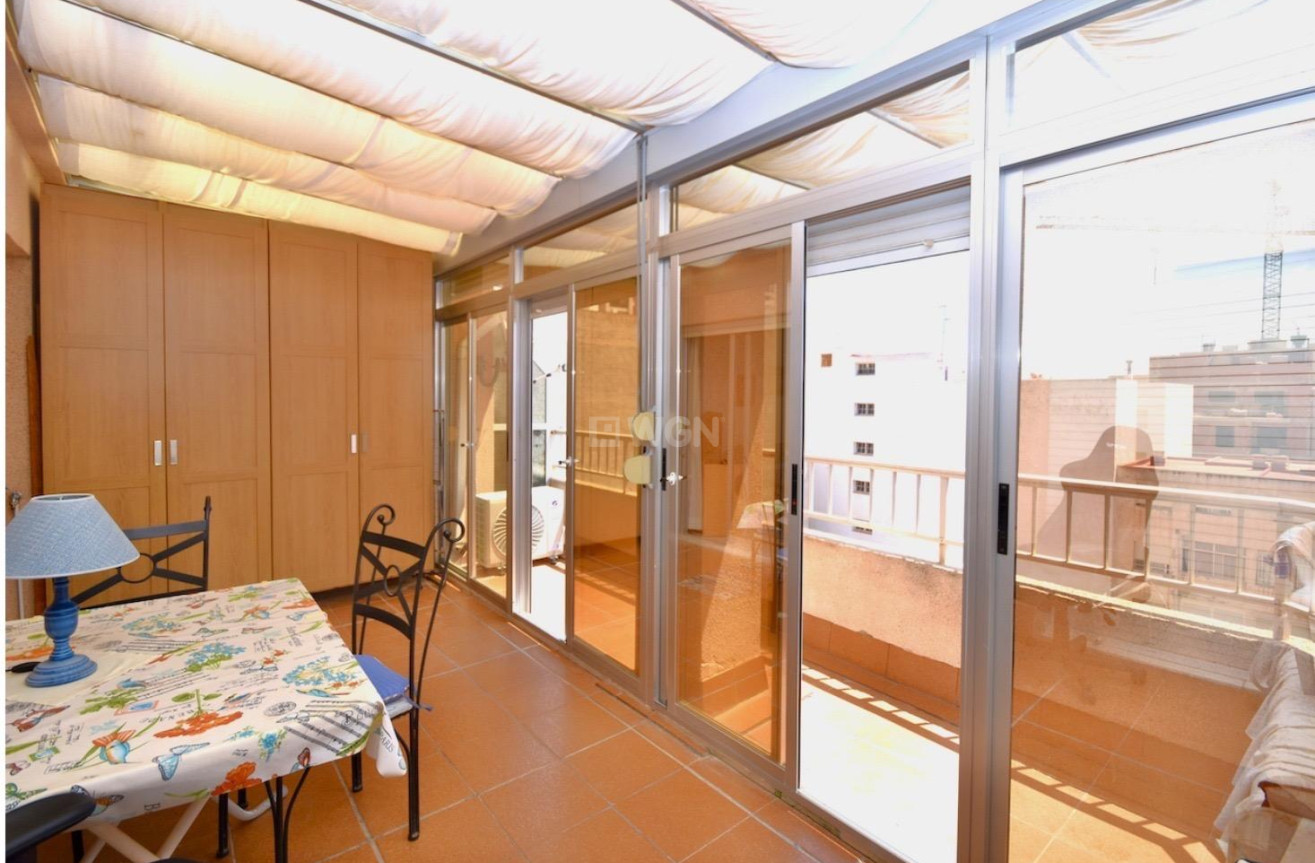 Resale - Apartment / flat - Torrevieja - Playa de los Locos