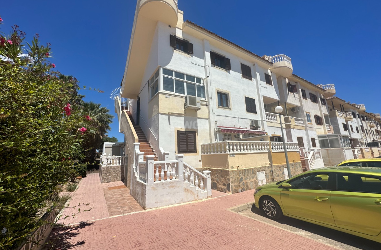 Resale - Apartment / flat - Orihuela - Inland