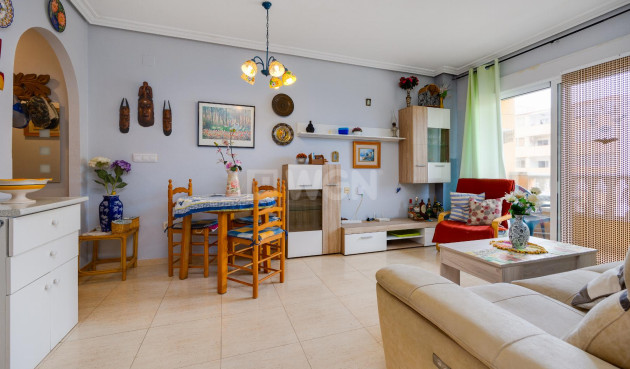 Resale - Apartment / flat - Torrevieja - Costa Blanca