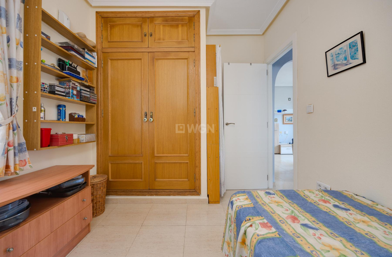 Resale - Apartment / flat - Torrevieja - Costa Blanca