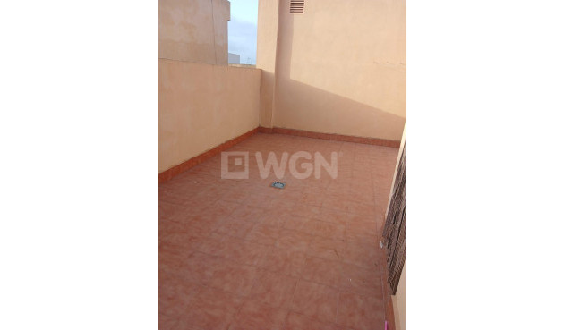 Resale - Apartment / flat - Los Alcázares - Centro