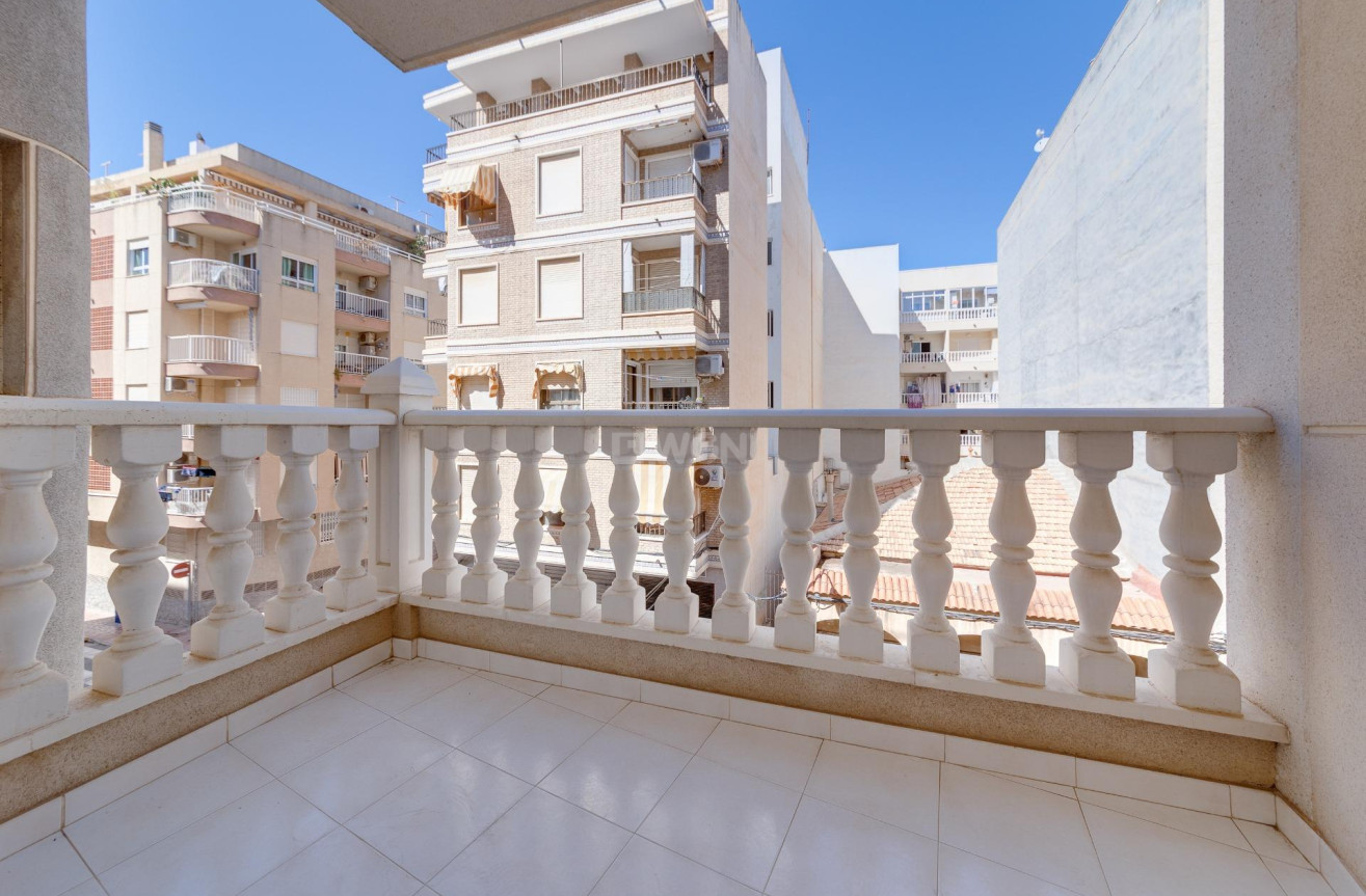 Reventa - Duplex - Torrevieja - Playa de los Locos