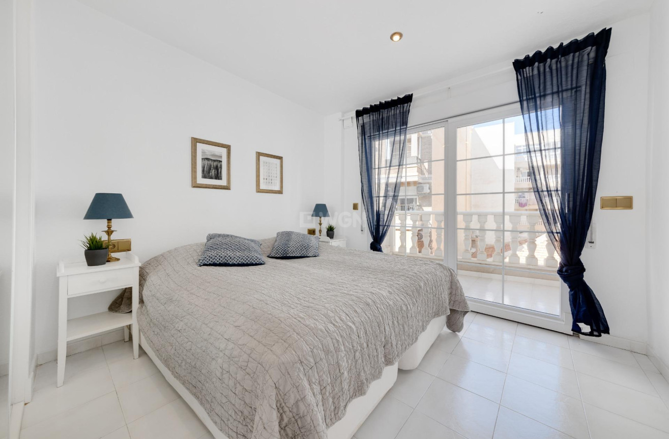 Resale - Duplex - Torrevieja - Playa de los Locos