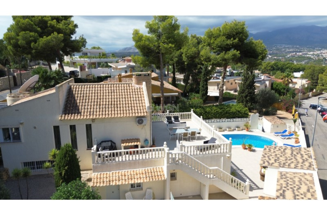 Reventa - Villa - Alfas del Pí - Costa Blanca