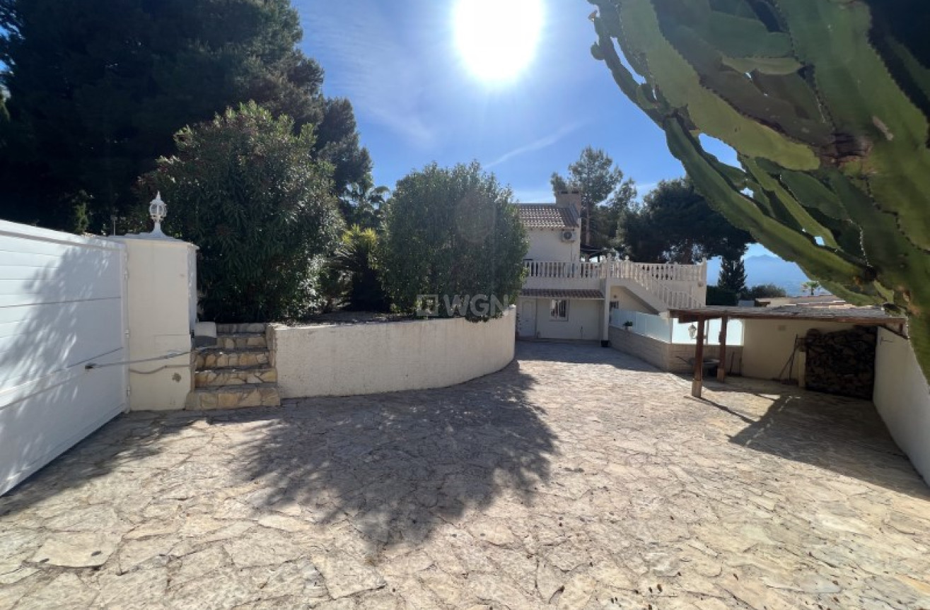 Resale - Villa - Alfas del Pí - Costa Blanca