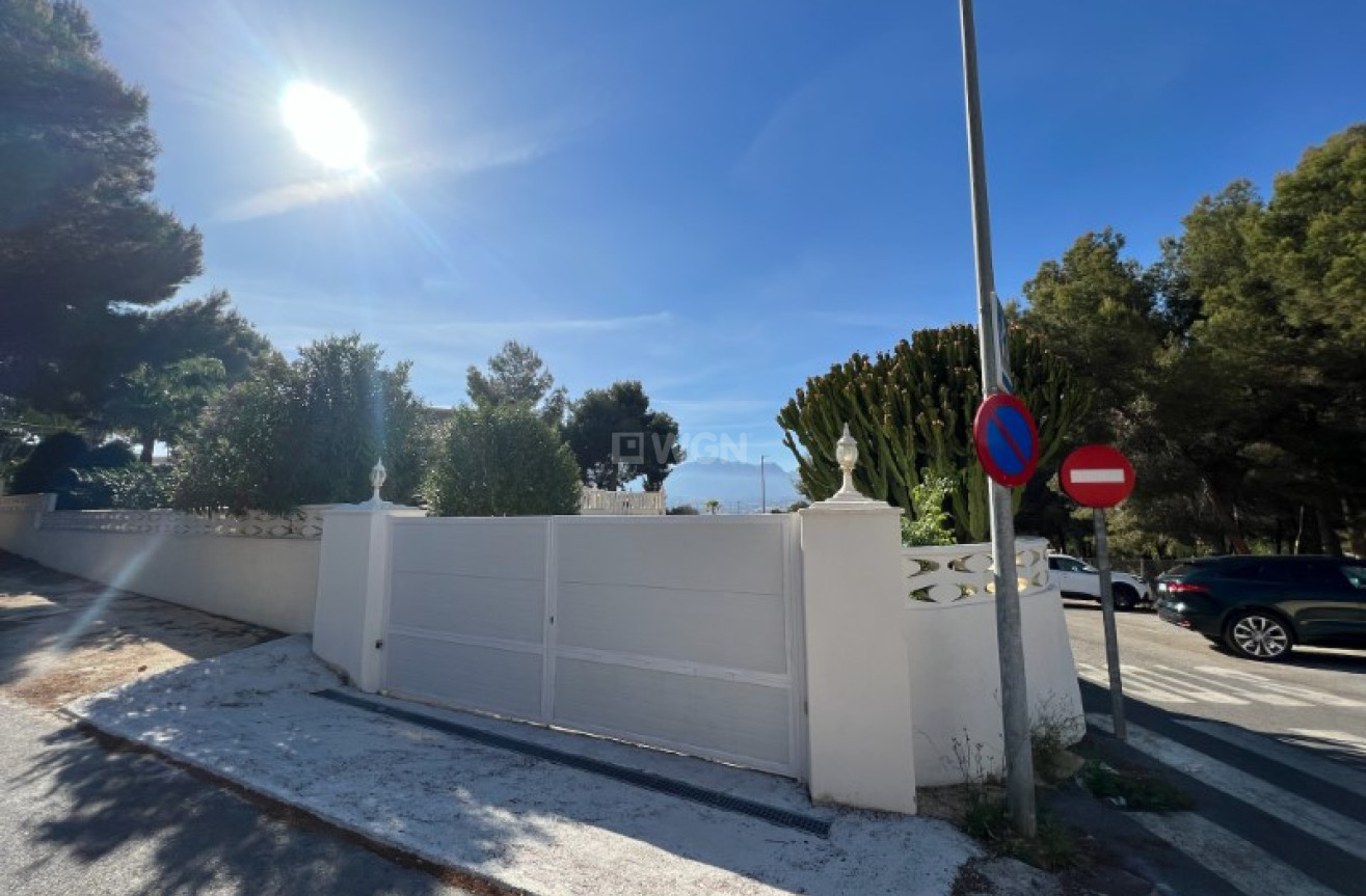 Reventa - Villa - Alfas del Pí - Costa Blanca