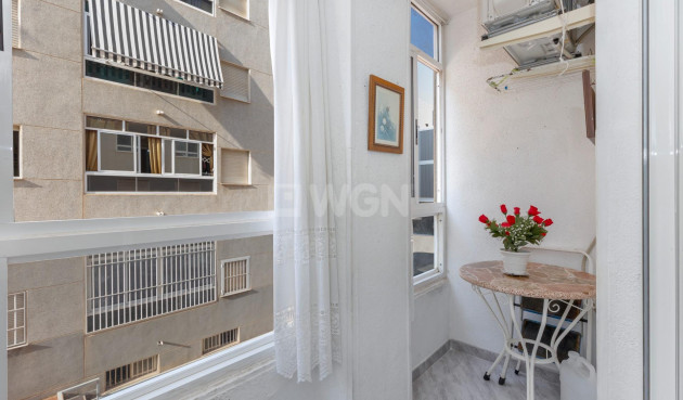 Resale - Apartment / flat - Torrevieja - Estacion De Autobuses