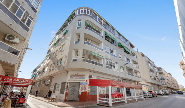 Resale - Apartment / flat - Torrevieja - Estacion De Autobuses