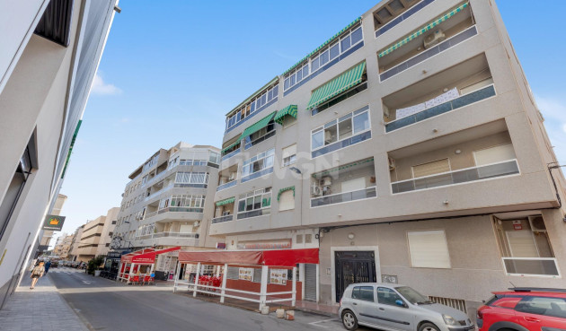 Resale - Apartment / flat - Torrevieja - Estacion De Autobuses