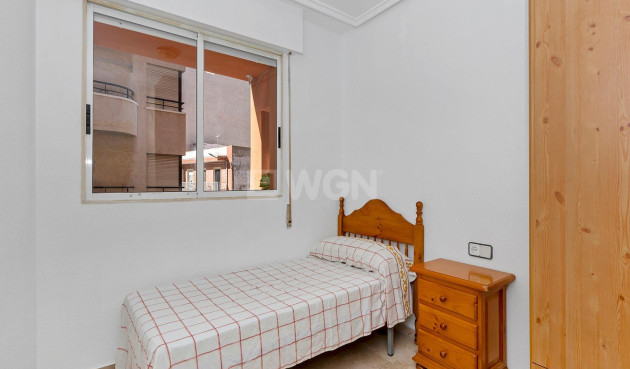 Resale - Apartment / flat - Torrevieja - La Mata Pueblo