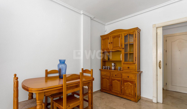 Resale - Apartment / flat - Torrevieja - La Mata Pueblo