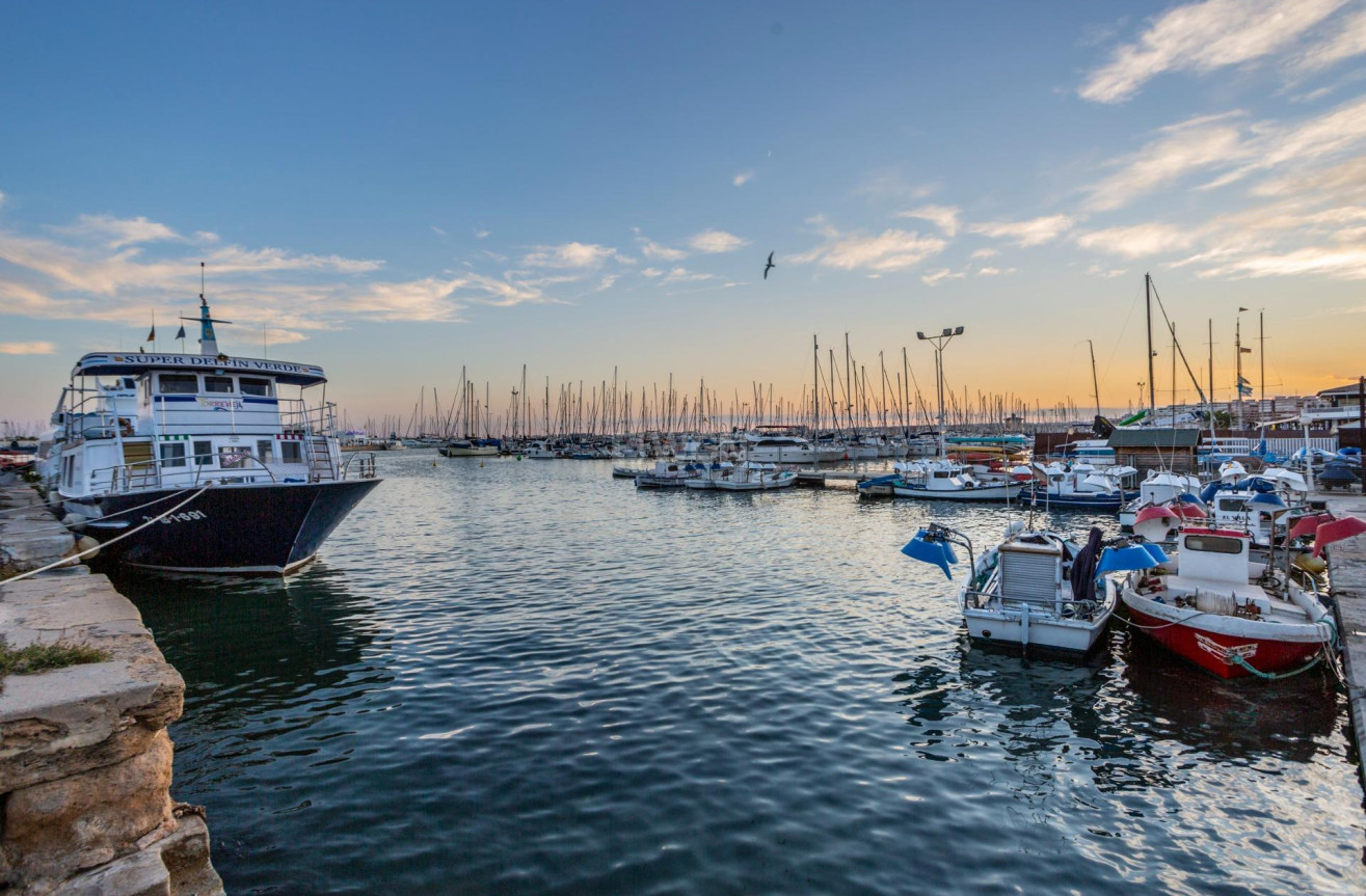 Odsprzedaż - Mieszkanie w bloku - Torrevieja - La Mata Pueblo