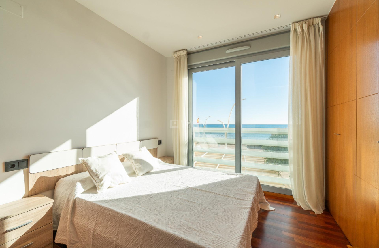 Resale - Apartment / flat - Torrevieja - La Mata