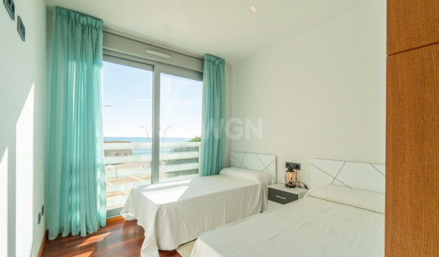 Resale - Apartment / flat - Torrevieja - La Mata