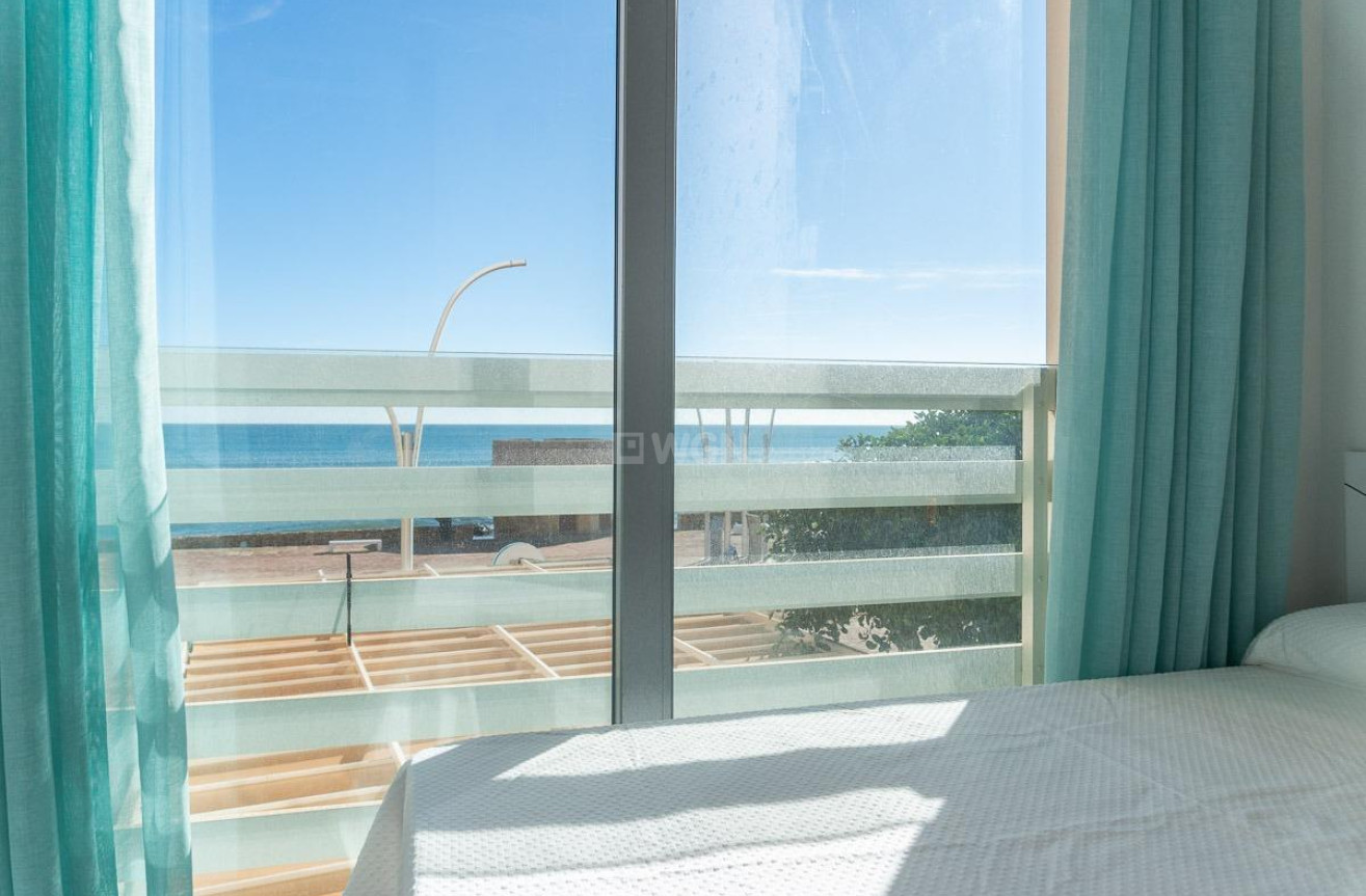 Resale - Apartment / flat - Torrevieja - La Mata