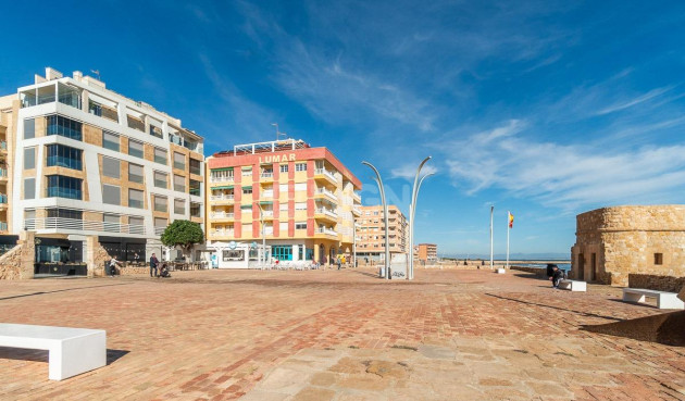 Resale - Apartment / flat - Torrevieja - La Mata