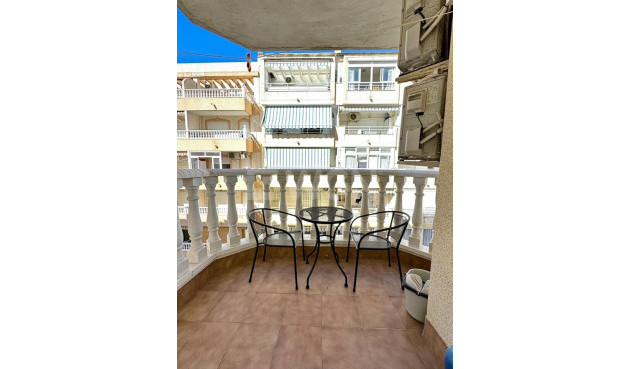 Resale - Apartment / flat - Torrevieja - Costa Blanca