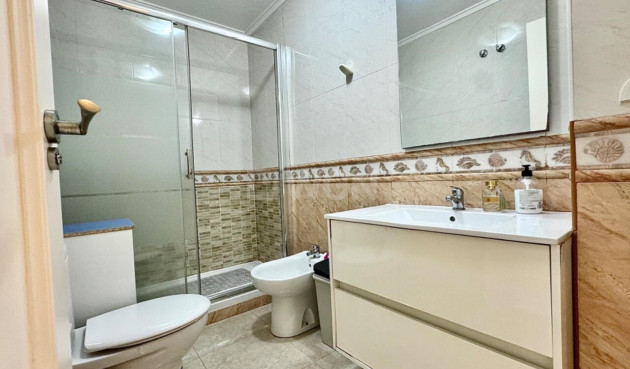 Resale - Apartment / flat - Torrevieja - Costa Blanca