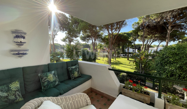 Resale - Apartment / flat - Estepona - Costa del Sol