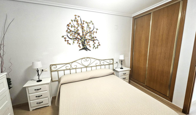 Resale - Apartment / flat - Torrevieja - Centro