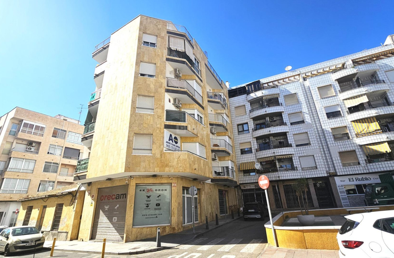 Reventa - Apartamento / piso - Torrevieja - Centro