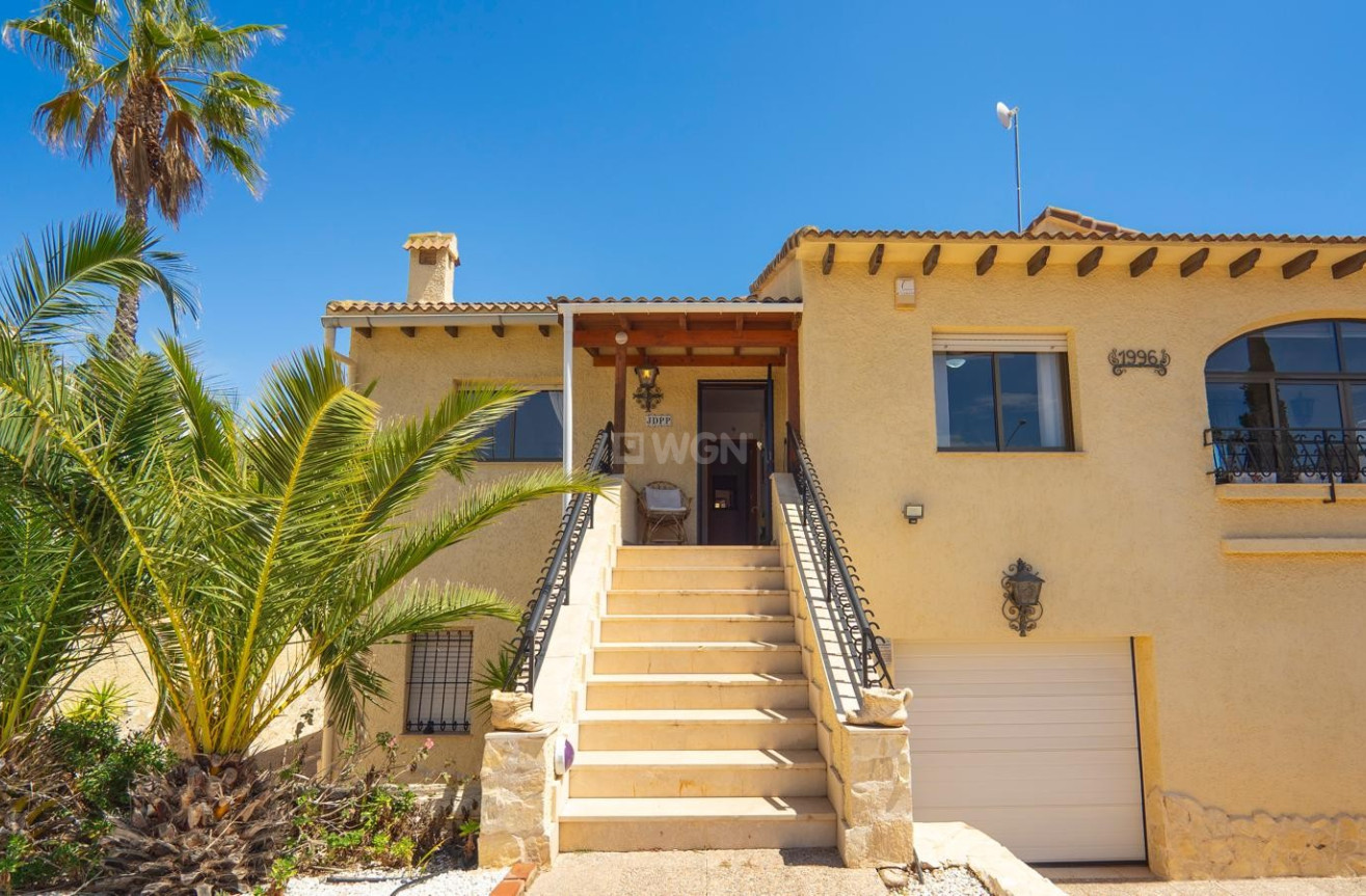 Resale - Villa - Orihuela Costa - Costa Blanca