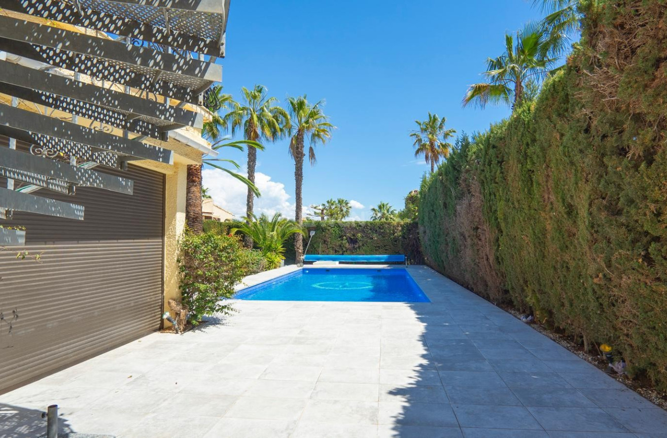 Reventa - Villa - Orihuela Costa - Costa Blanca