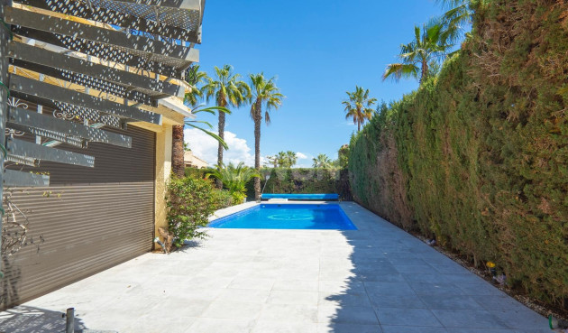 Resale - Villa - Orihuela Costa - Costa Blanca