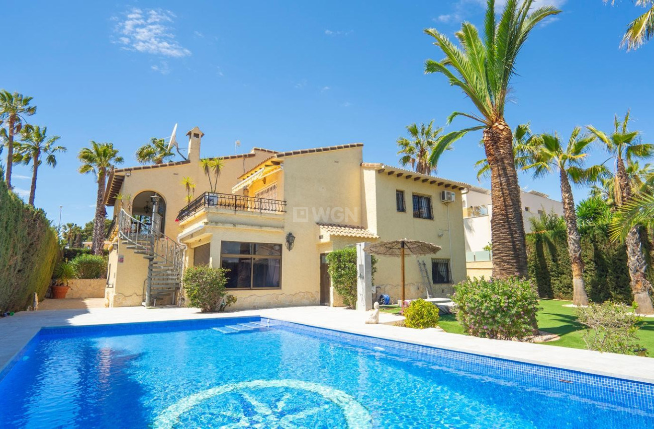 Resale - Villa - Orihuela Costa - Costa Blanca