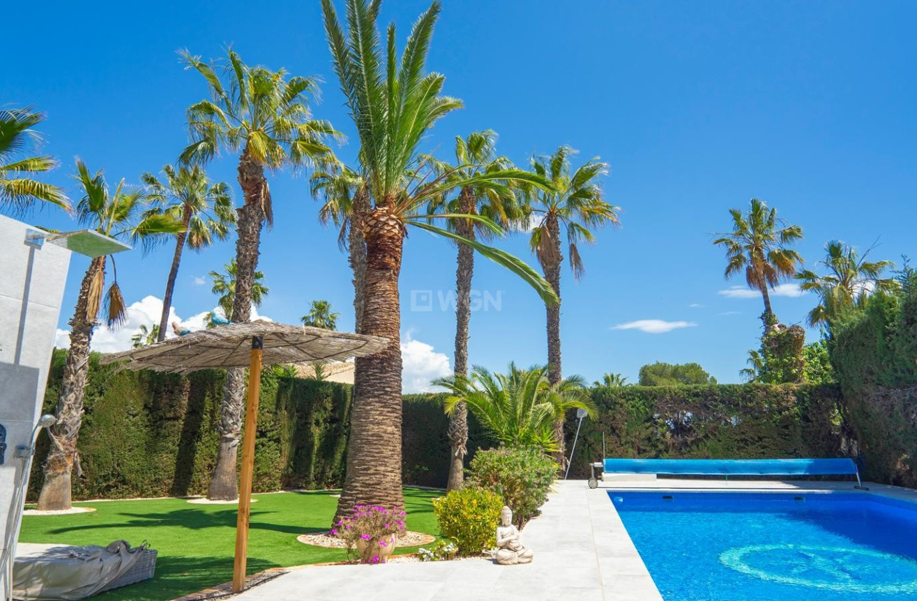 Resale - Villa - Orihuela Costa - Costa Blanca