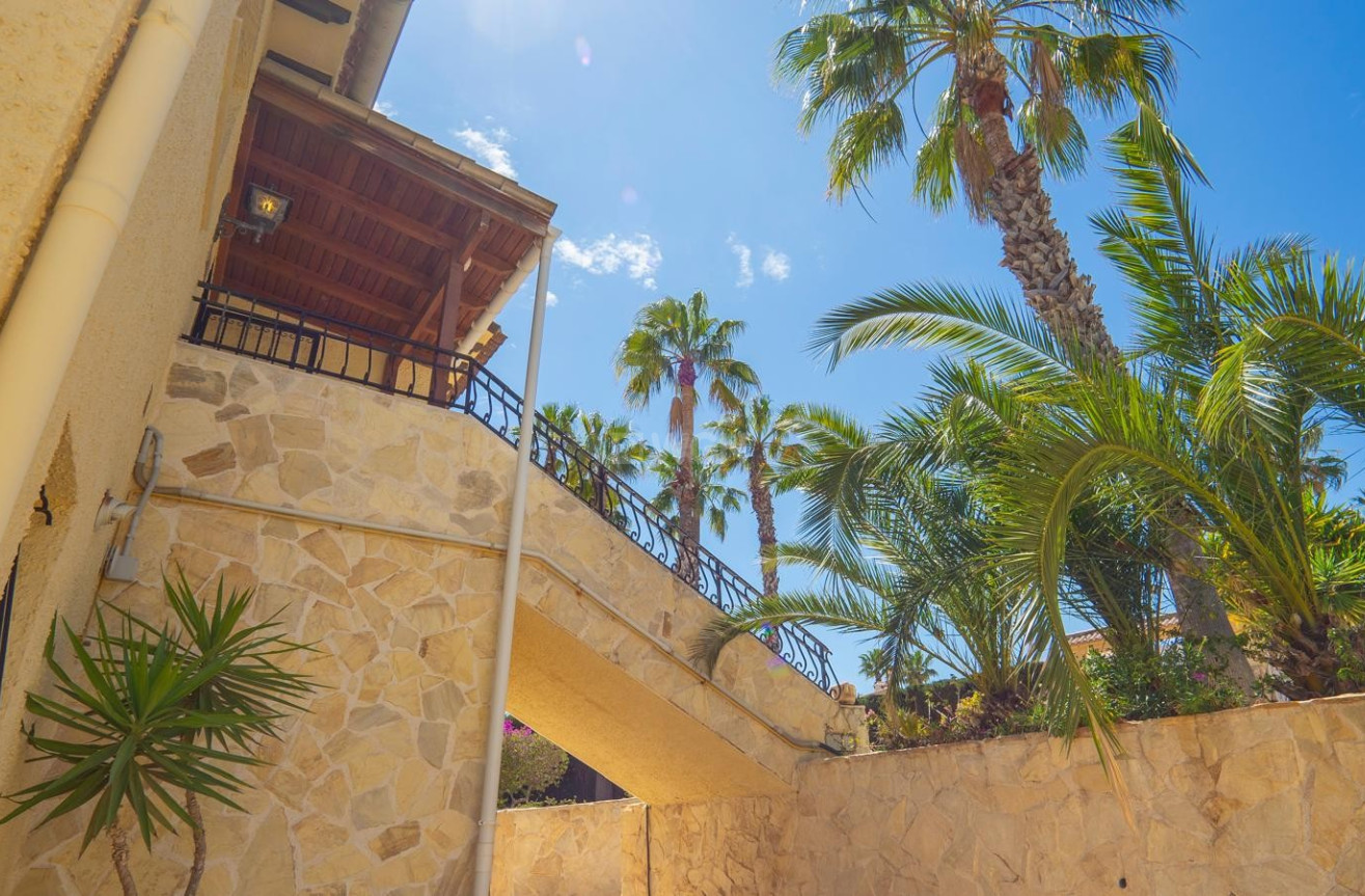 Resale - Villa - Orihuela Costa - Costa Blanca