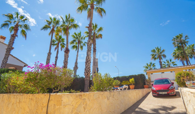 Resale - Villa - Orihuela Costa - Costa Blanca