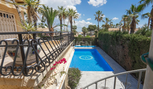 Odsprzedaż - Villa - Orihuela Costa - Costa Blanca