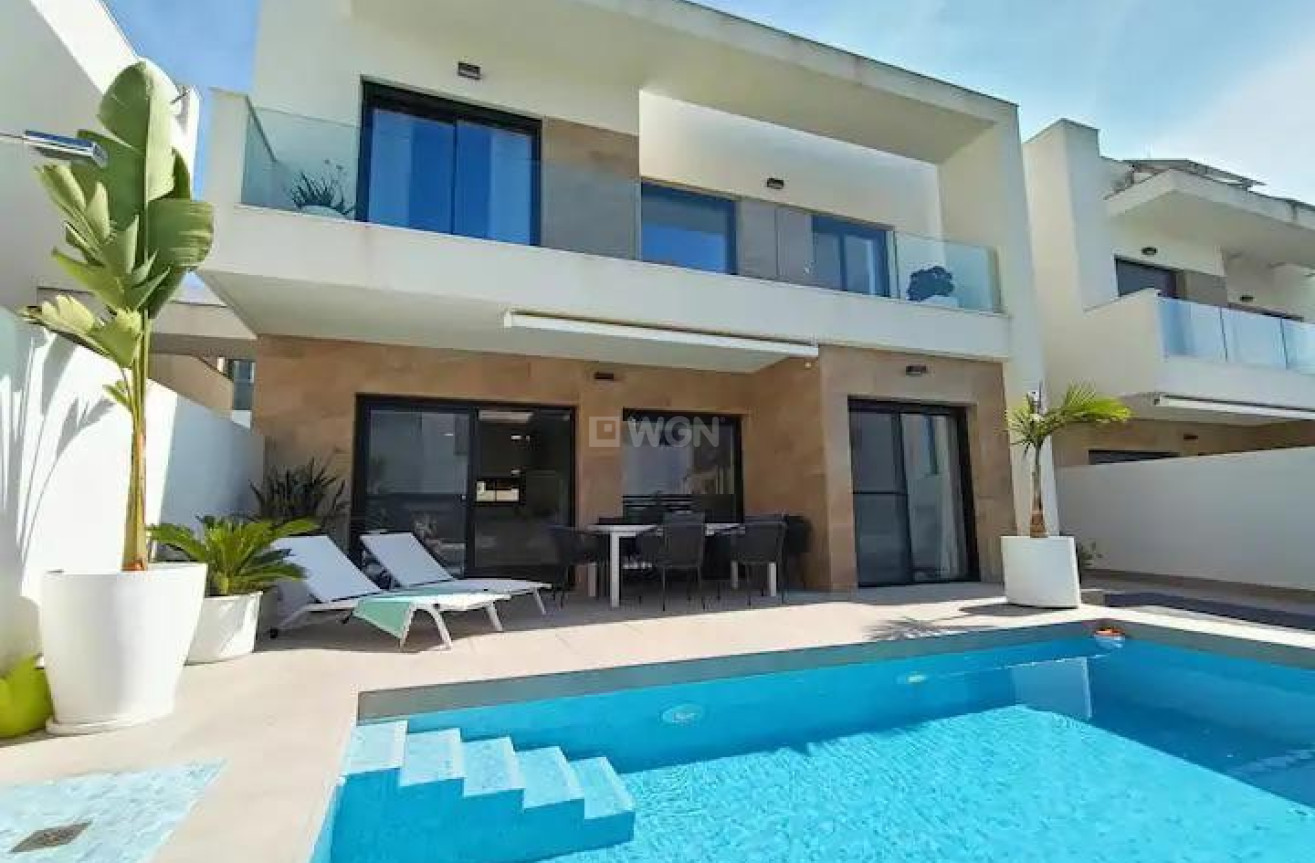 Reventa - Villa - Los Montesinos - Costa Blanca