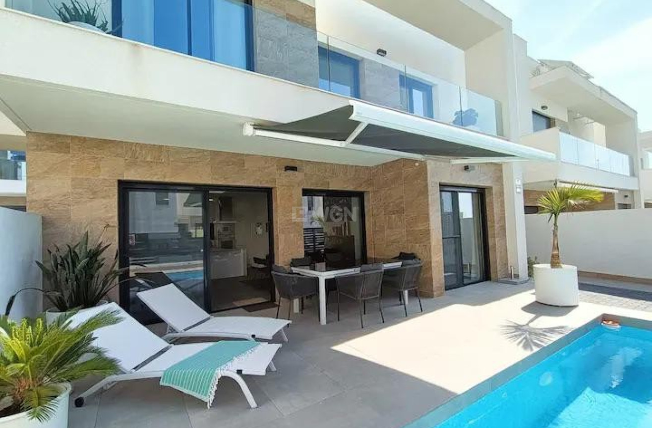 Reventa - Villa - Los Montesinos - Costa Blanca