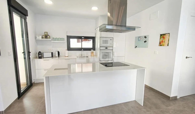 Reventa - Villa - Los Montesinos - Costa Blanca