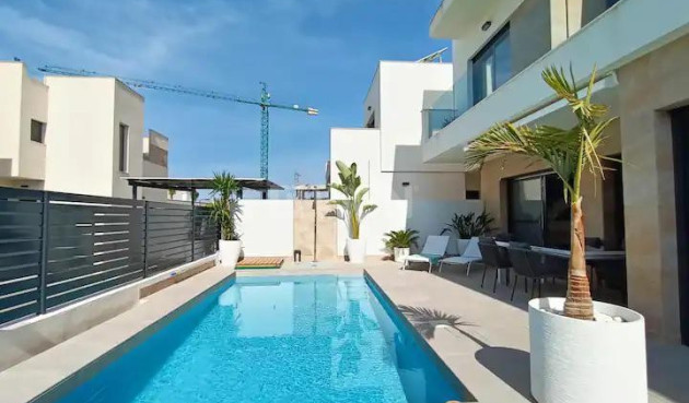 Odsprzedaż - Villa - Los Montesinos - Costa Blanca