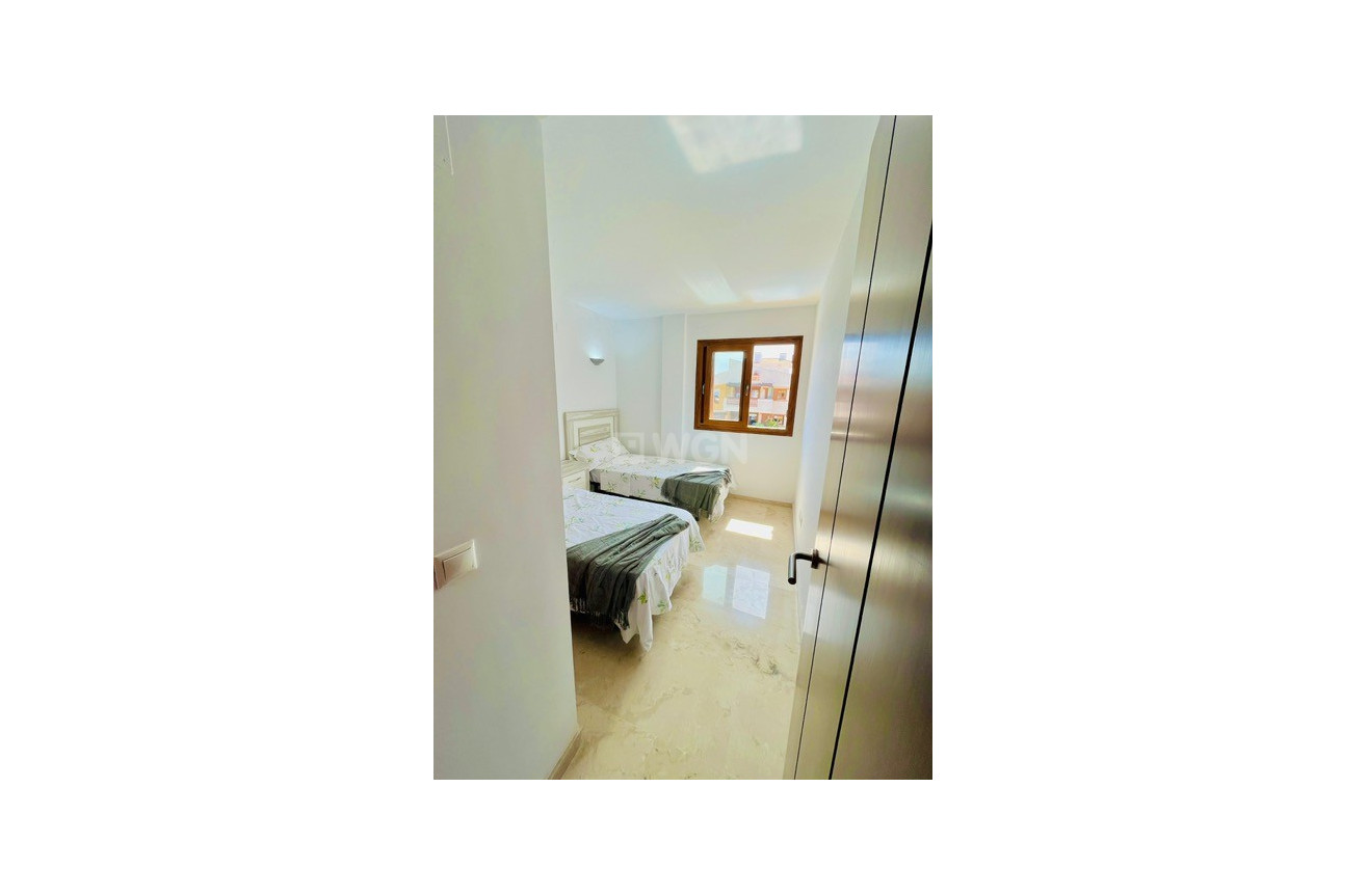 Resale - Apartment / flat - Torrevieja - Costa Blanca