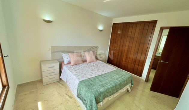 Resale - Apartment / flat - Torrevieja - Costa Blanca