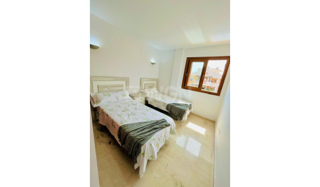 Resale - Apartment / flat - Torrevieja - Costa Blanca