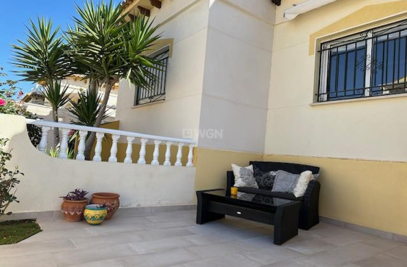 Resale - Villa - Orihuela Costa - Costa Blanca