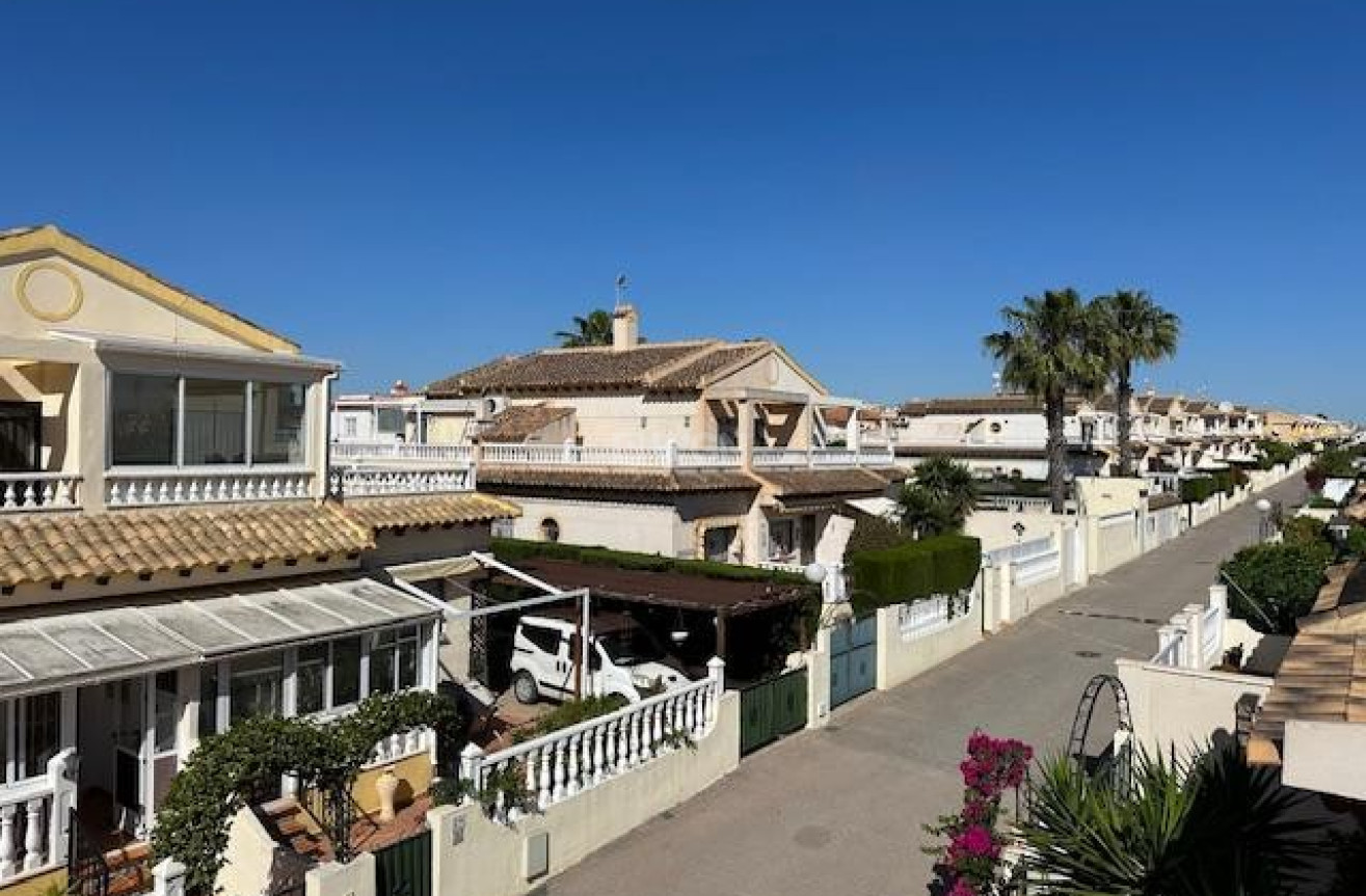 Resale - Villa - Orihuela Costa - Costa Blanca