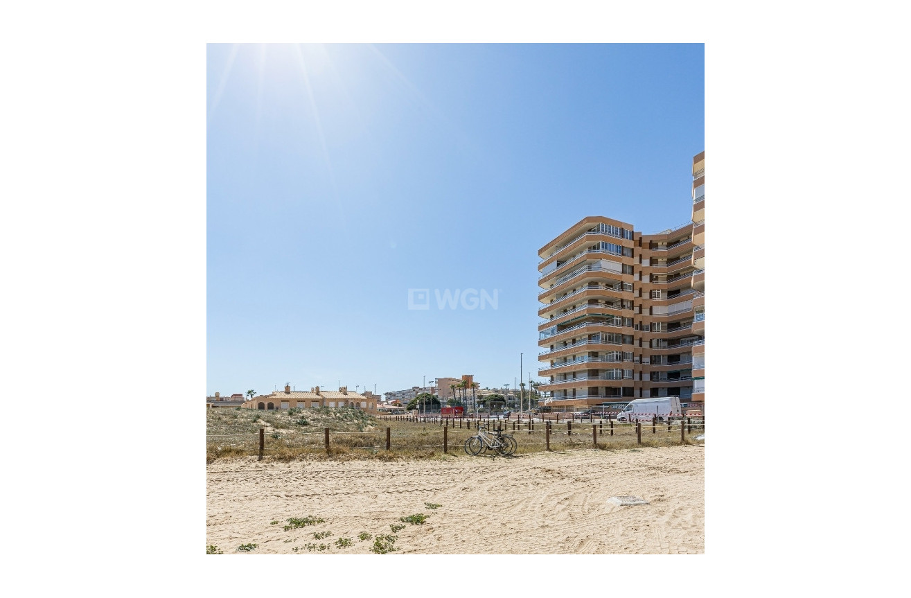 Resale - Apartment / flat - Torrevieja - Costa Blanca