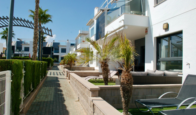 Resale - Bungalow - Pilar de la Horadada - Costa Blanca