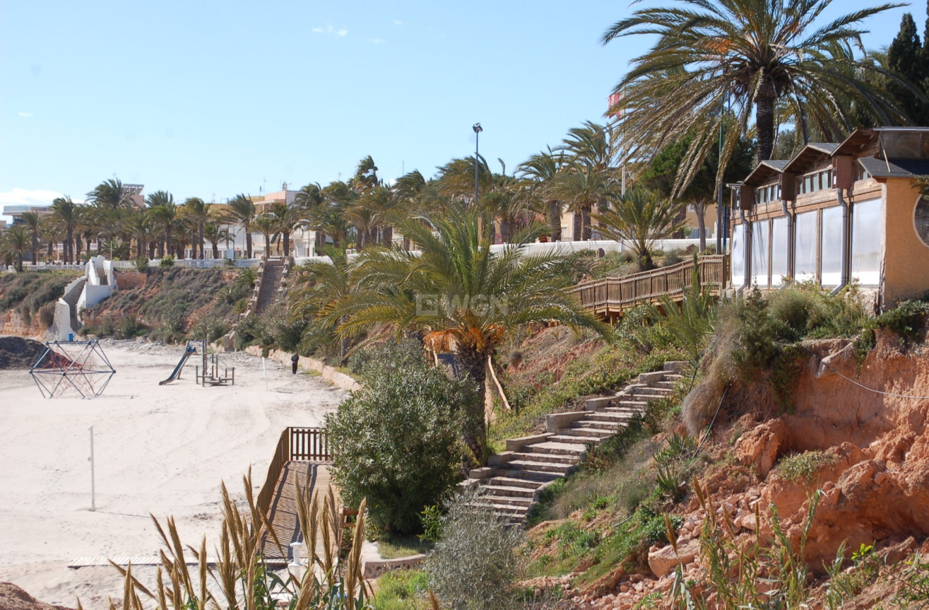 Odsprzedaż - Bungalow - Pilar de la Horadada - Costa Blanca