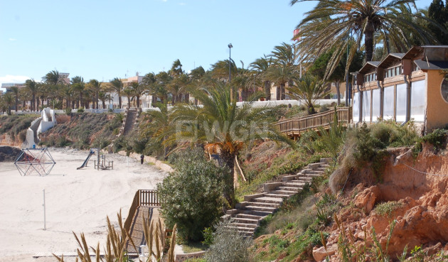 Resale - Bungalow - Pilar de la Horadada - Costa Blanca