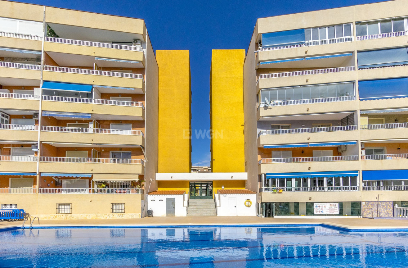 Resale - Apartment / flat - Punta Prima - Costa Blanca