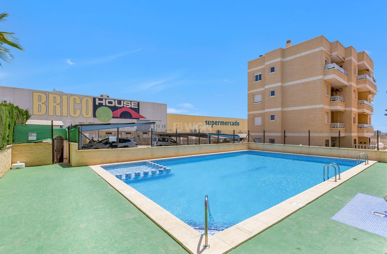 Resale - Apartment / flat - Torrevieja - Sector 25